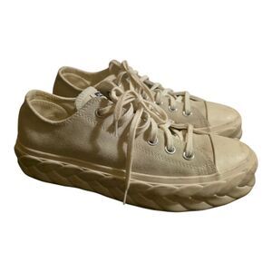 CONVERSE White Runway Cable Platform‎ Chuck Taylor All Star - Size 8